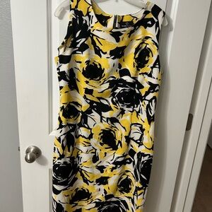 Ronni Nicole Yellow and Black Floral Midi Dress